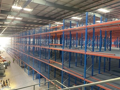 Asma Raf Sistemleri: Deponuzun Dikey Potansiyelini Ortaya Çıkarın